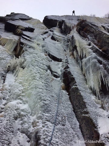 Pitch one of the ice climb "Retour des Crapauds." WI5 (WI4R) in Parc National des Grand Jardins.