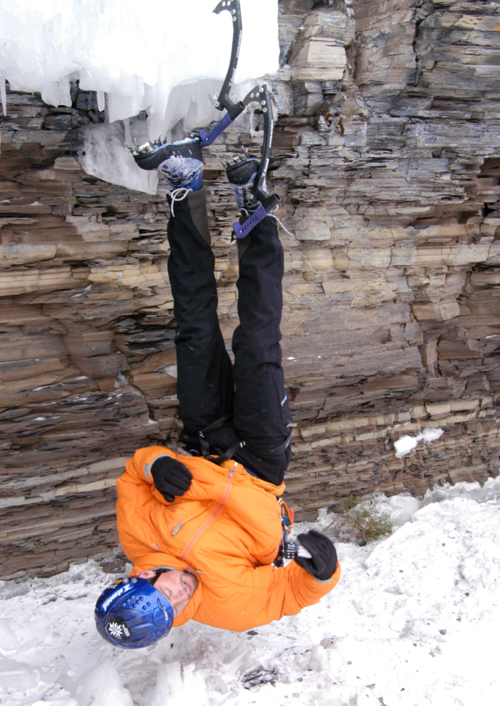 Guy Tremblay demonstrating his resting technique during Festiglace. Back then heel hooks were commonly used. Photo: (c) Doug Millen